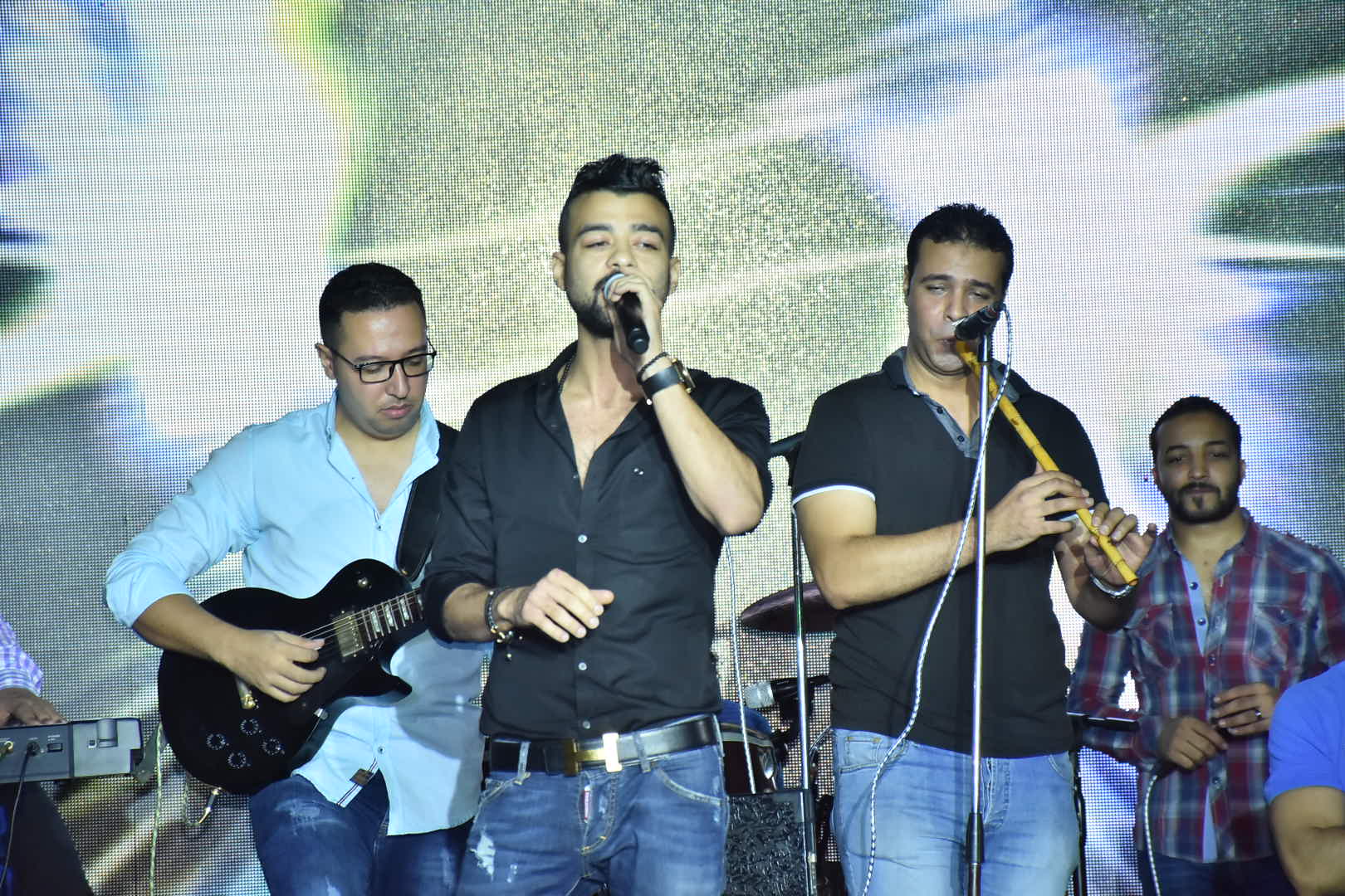 بالصور.. هيثم شاكر يحيي حفلا في بورسعيد