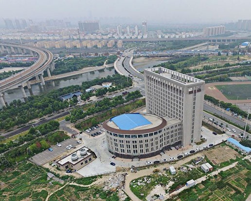 تصميم غريب لمبنى جامعة صينية.. "نموذج مقزز"