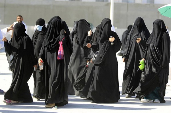 مفاجأة .. السعوديات أصبحن ينافسن الرجال على الزواج من أجانب