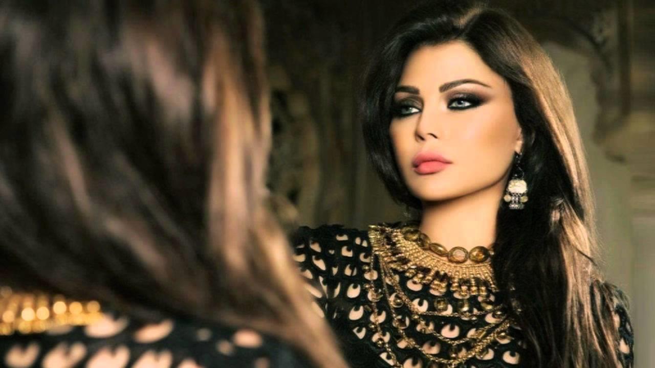 هيفاء وهبي توجه رسالة لصديقها من حفل ملك جمال لبنان