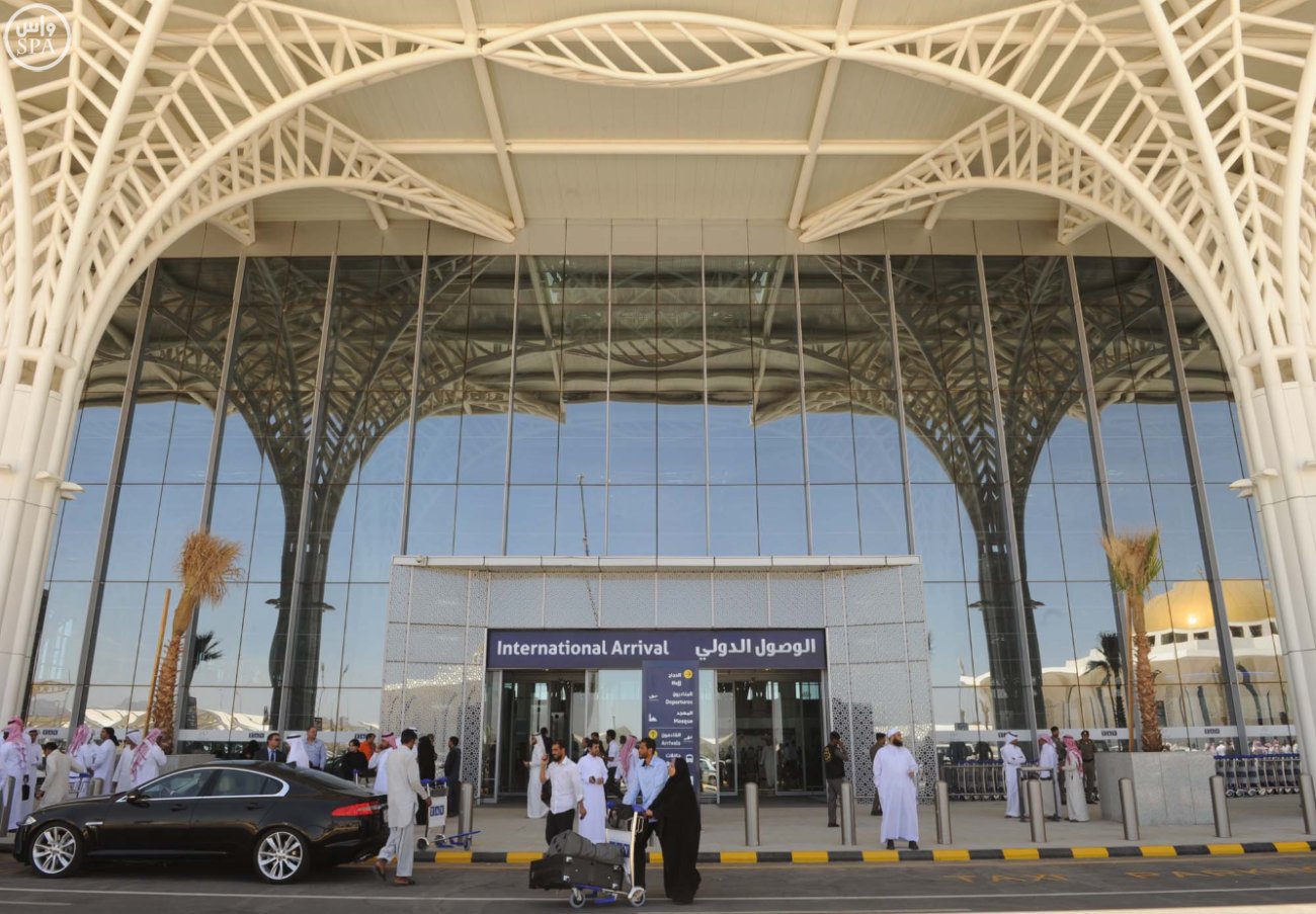 كيف استعد مطار الأمير محمد بن عبد العزيز لاستقبال ضيوف الرحمن؟