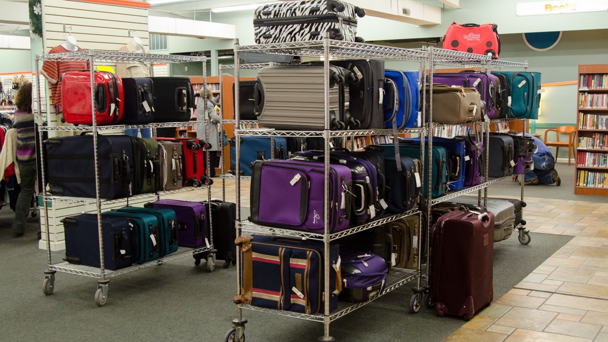 أين تذهب الحقائب المفقودة في المطارات؟