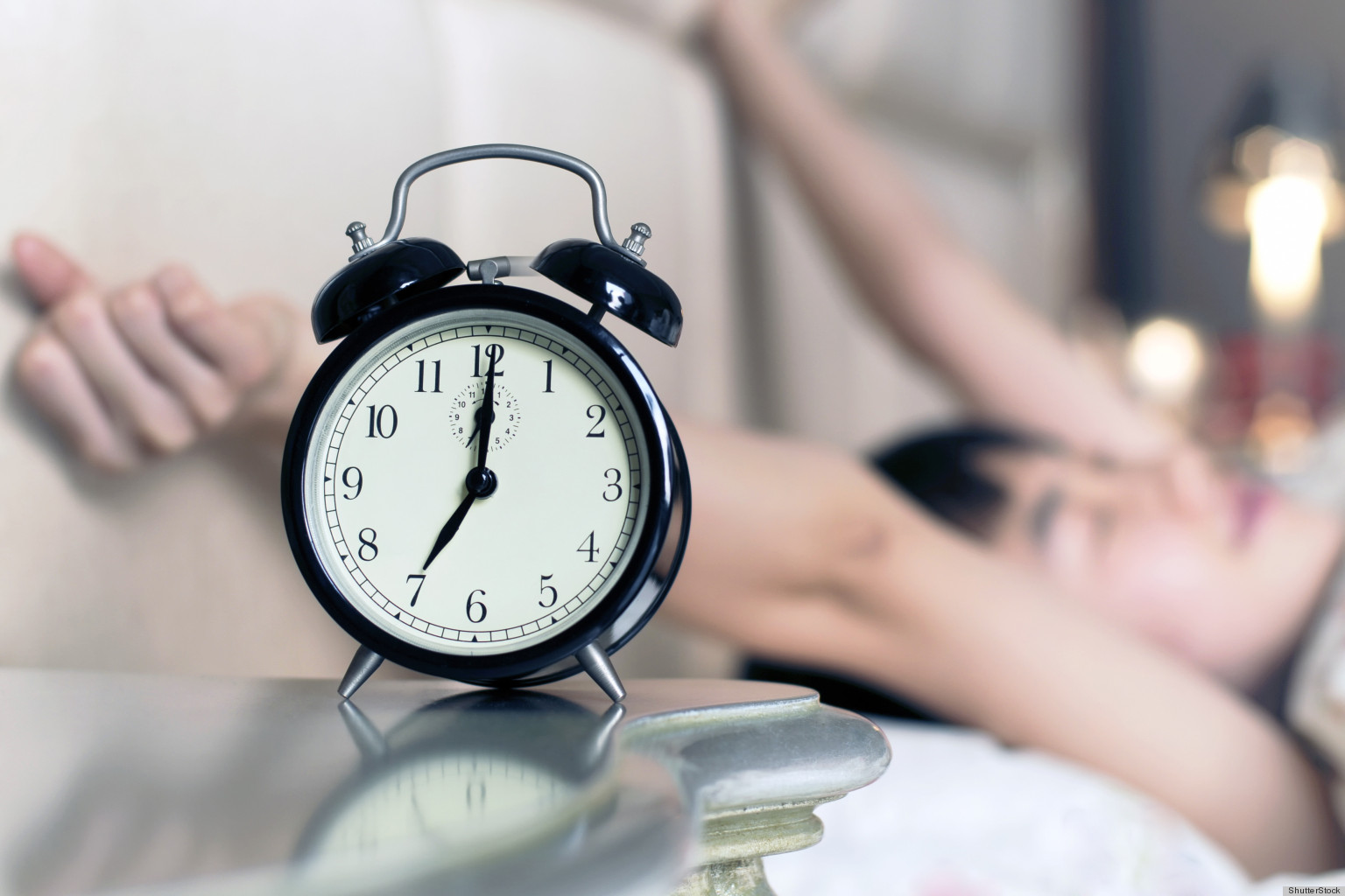10 طرق تساعدك على الاستيقاظ من نومك مبكرا