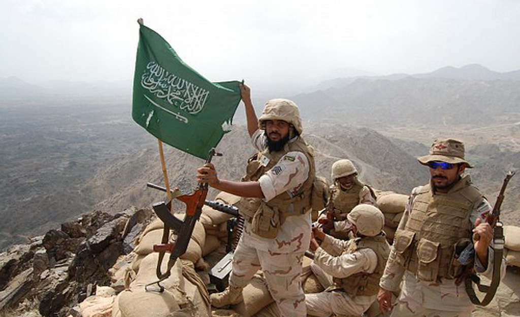 بالصور.. الجنود المرابطون يهنئون السعودية بالعيد على طريقتهم الخاصة