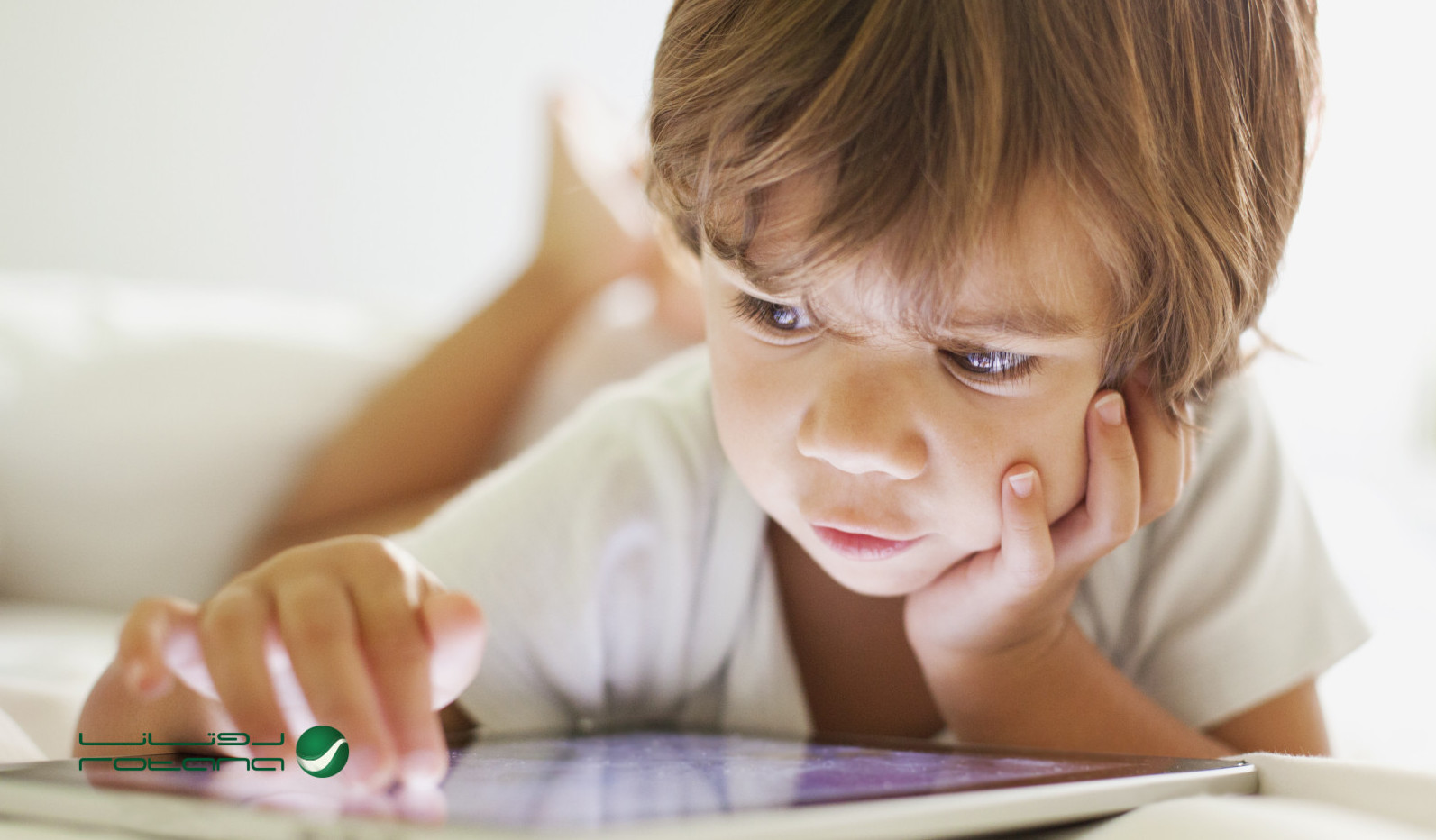 هل تقدمين الأجهزة الإلكترونية كوسيلة تسلية لأطفالك دون سن الـ8؟