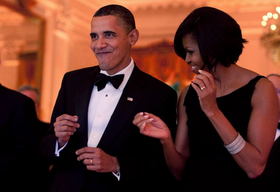 شاهد .. أوباما يودع البيت الأبيض بالرقص على أنغام Holtine Bling