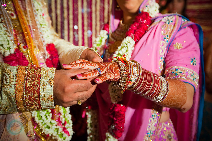 الهند تدرس إلغاء "الطلاق بالثلاثة".. وغضب إسلامي