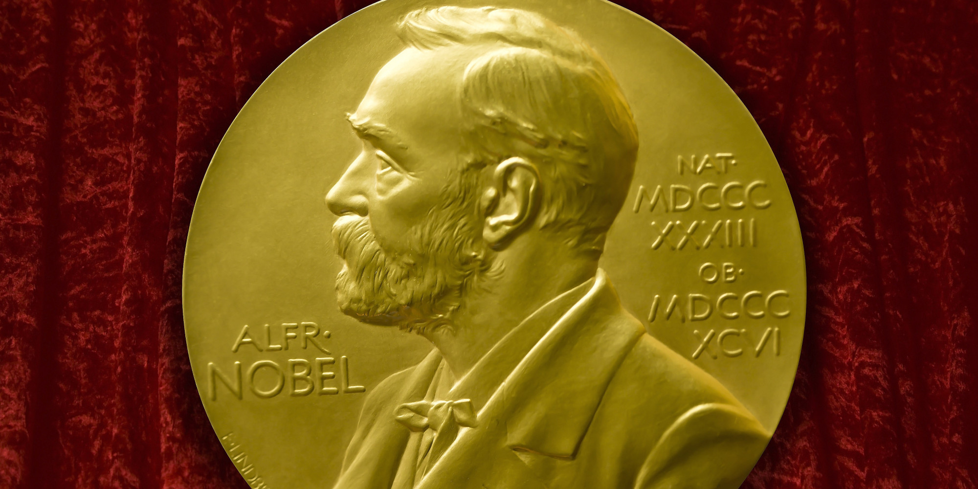 فوز 3 علماء بجائزة نوبل للكيمياء.. تعرف على ابتكارهم
