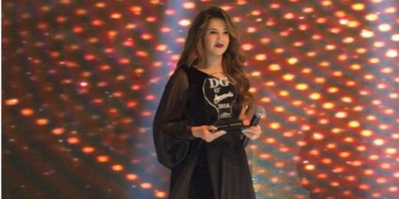 بالصور.. دنيا سمير غانم تتوج بجائزة أحسن ممثلة .. وتتألق في الحفل