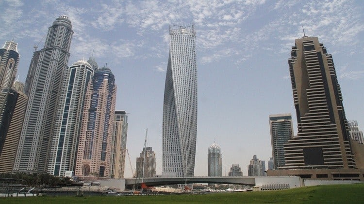 دبي تحتضن أول ناطحة سحاب في العالم بدون أعمدة.. تصميمه غريب