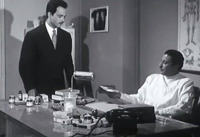 دراما عماد حمدي وكوميديا السقا.. هكذا تناولت السينما دور "الطبيب"