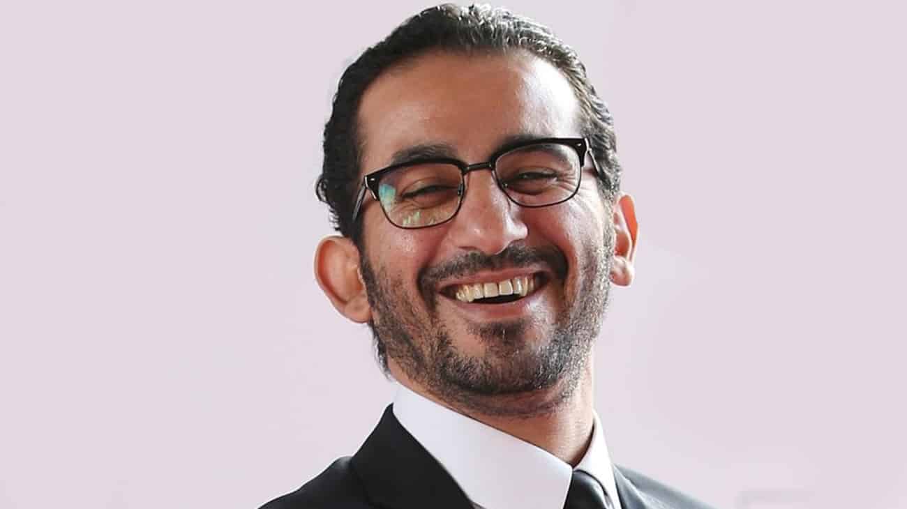 أحمد حلمي يباشر أولى مهامه كسفير للنوايا الحسنة.. هذه علاقته بابنته