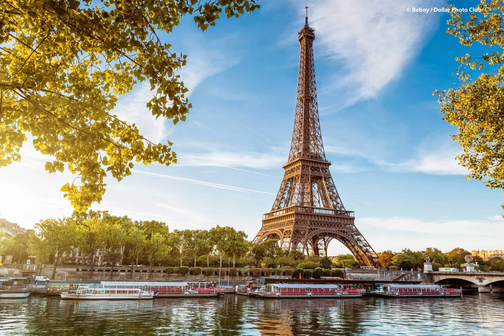 باريس تبتكر حيلة لحماية برج إيفل من الهجمات الإرهابية