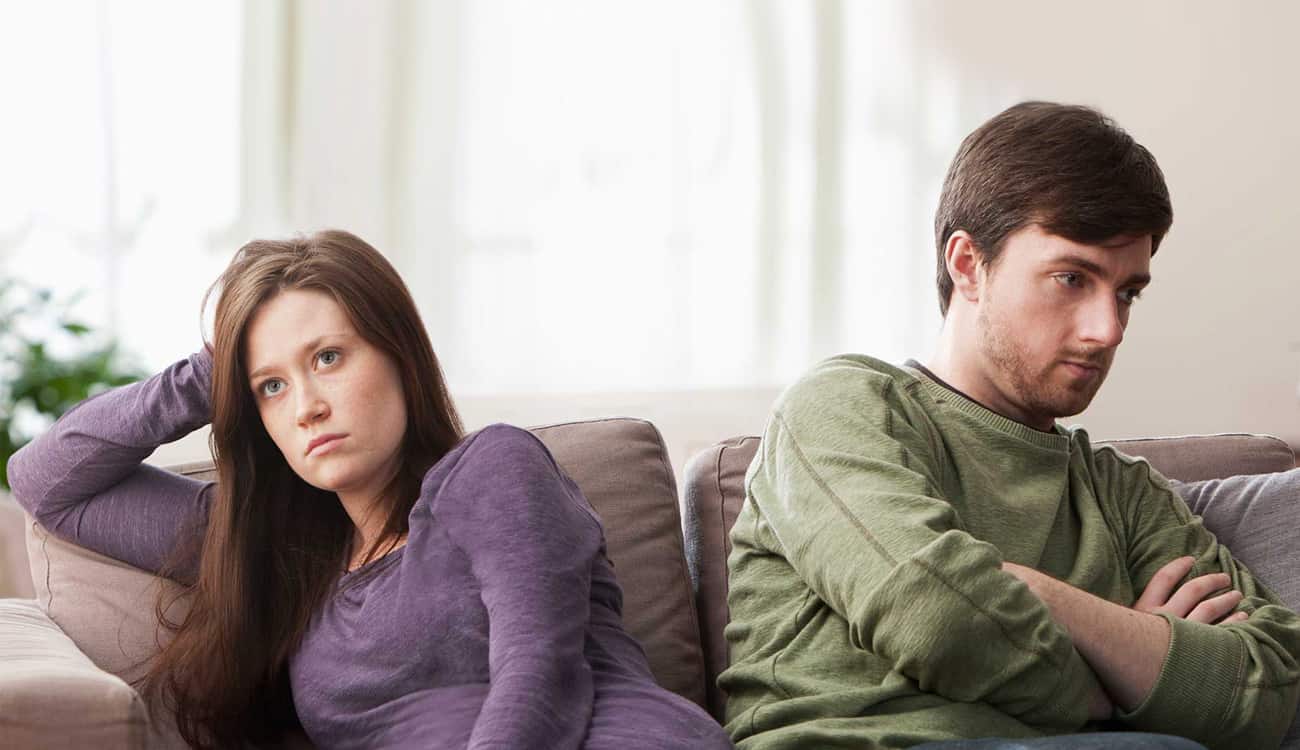 5 أفعال تظنها إيجابية تغضب زوجتك .. الثالث بخصوص "معدتك"