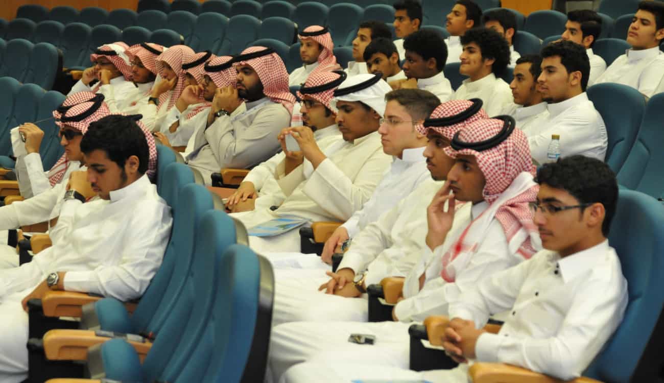 تقرير: 30% من السعوديين يفشلون في الجامعات