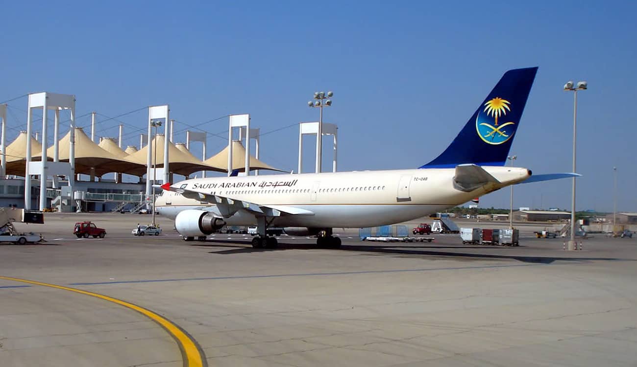 مطار الملك عبدالعزيز يعتذر عن الرحلة رقم 1057.. ويكشف تفاصيل جديدة