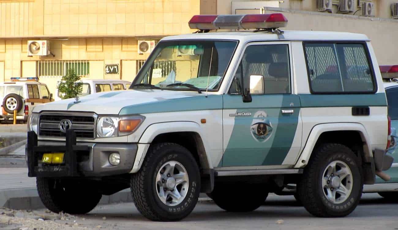 شرطة الرياض تكشف حقيقة قيادة وافد لمركبة أمنية