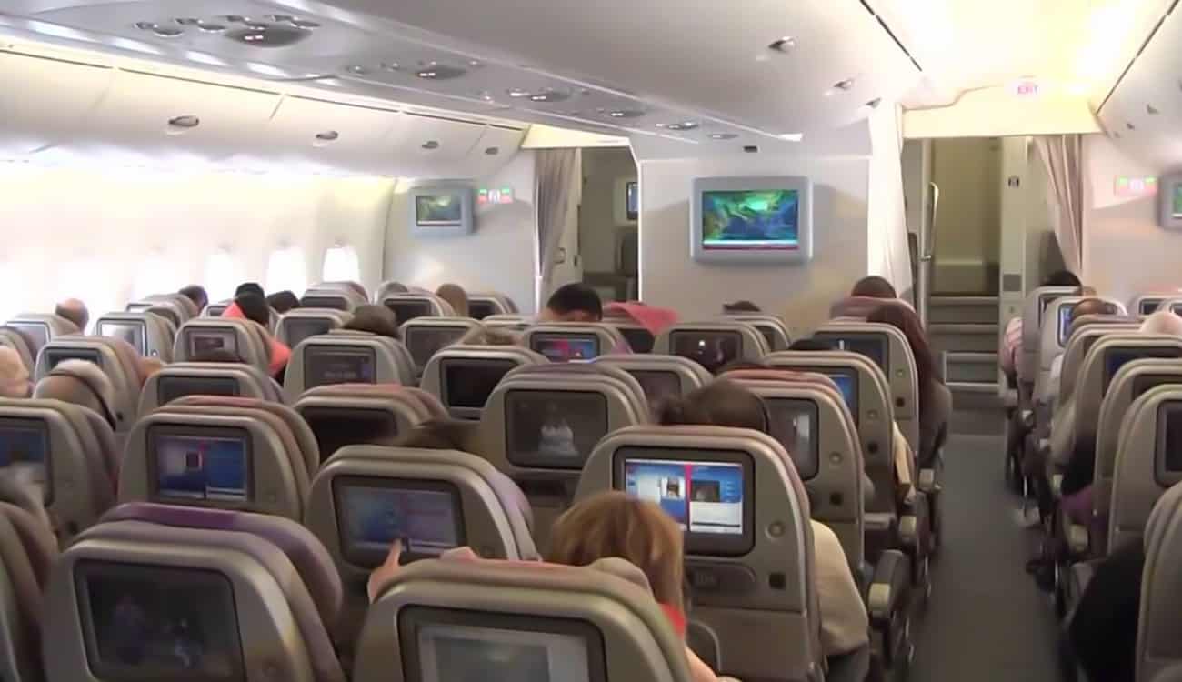 هكذا ينام طاقم الطائرة بطريقة سرية