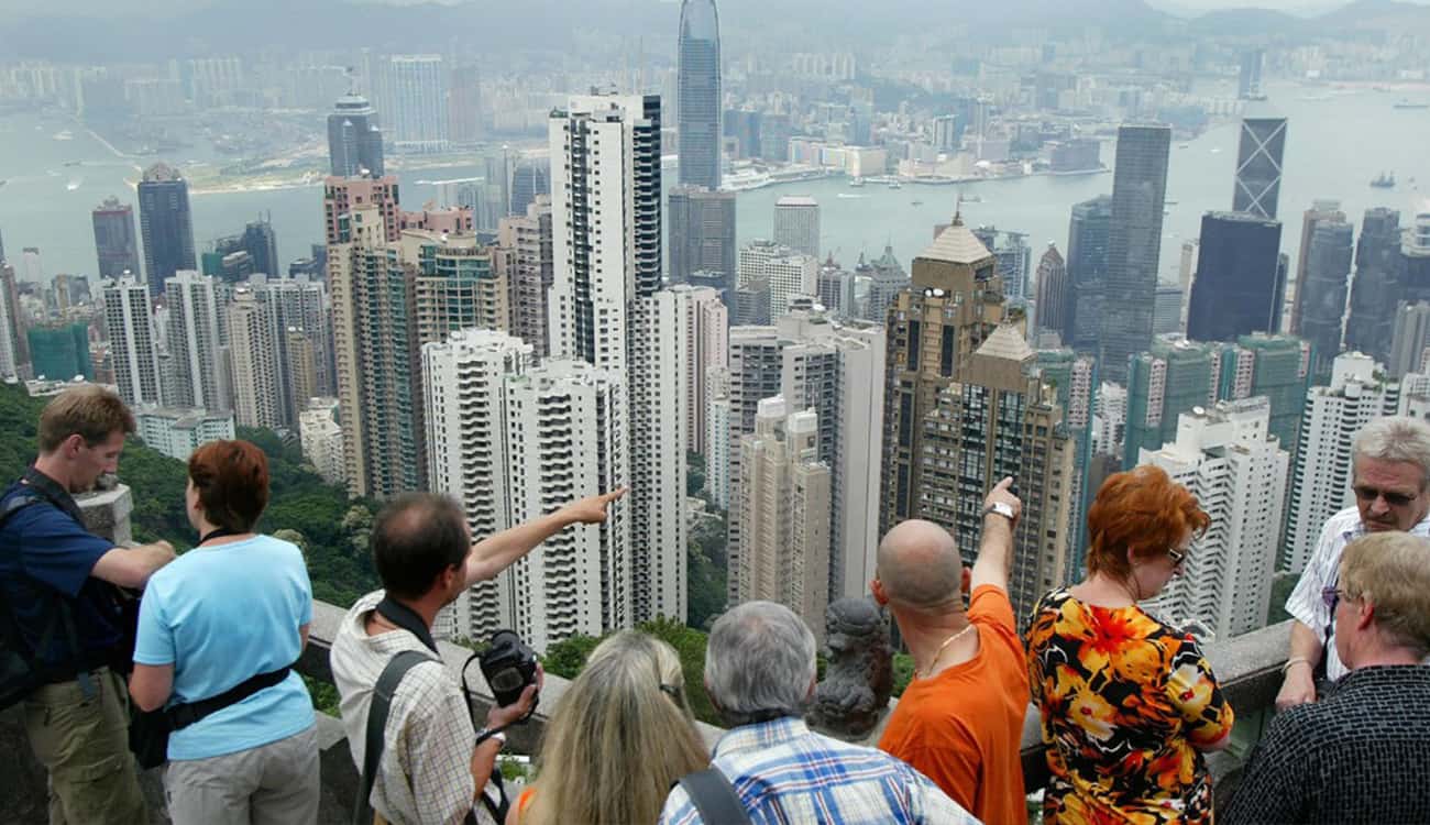 بالصور.. حياتهم عبارة عن إجازة يومية.. كيف يعيش أبناء الأغنياء في «هونغ كونغ»؟