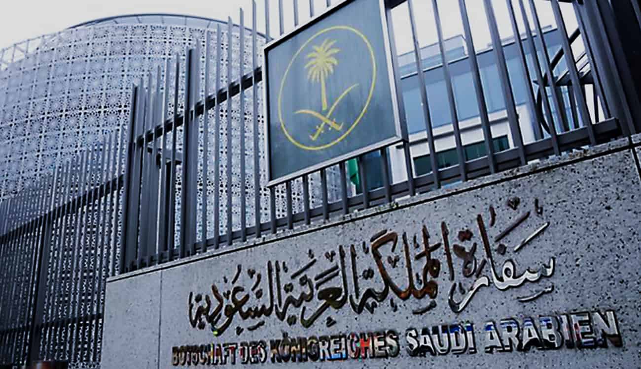 السفارة السعودية في فرنسا تنشر 12 توجيهًا للمواطنين
