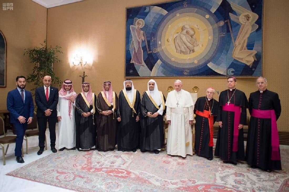 بابا الفاتيكان يستقبل الأمين العام لرابطة العالم الإسلامي