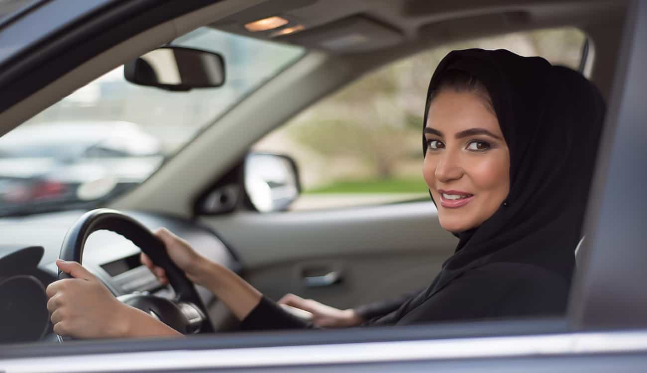 شركات التأمين : السماح للنساء بالقيادة سينعش سوق التأمين السعودي