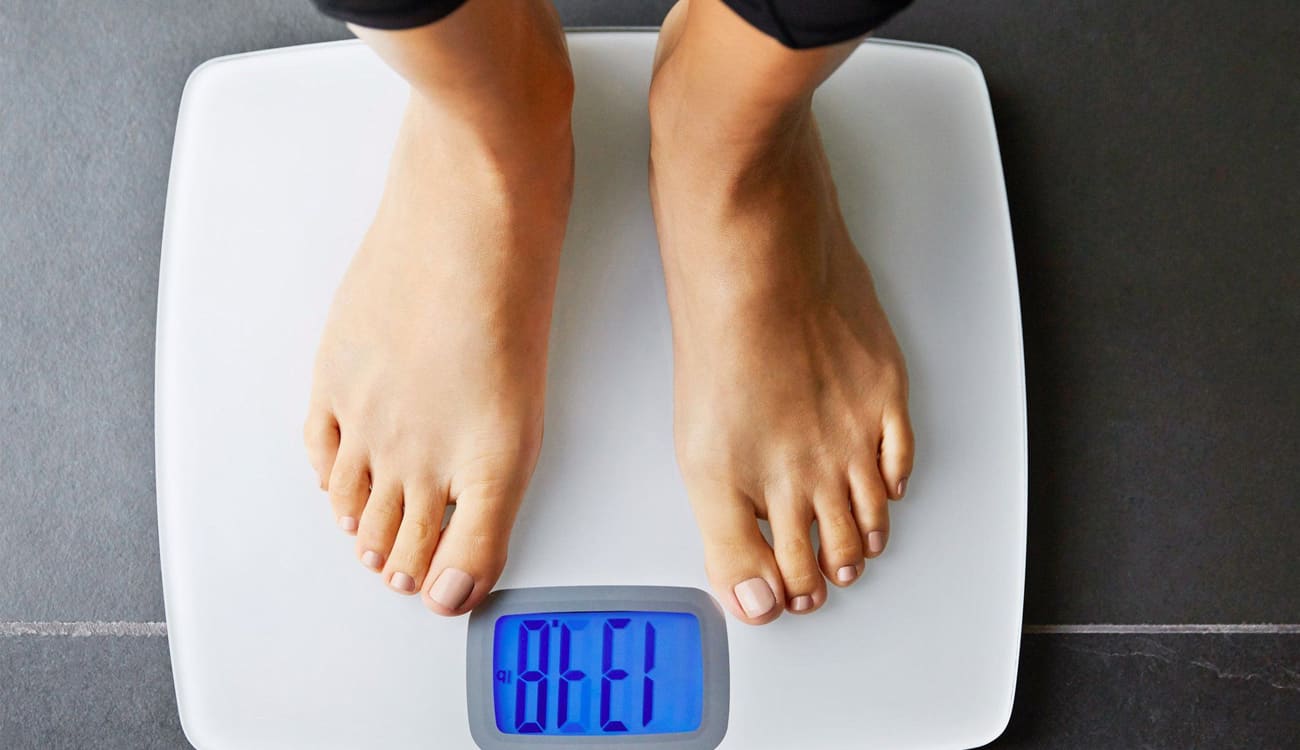 امرأة تخسر نصف وزنها تزامنًا مع تناول 6 وجبات يوميًا !
