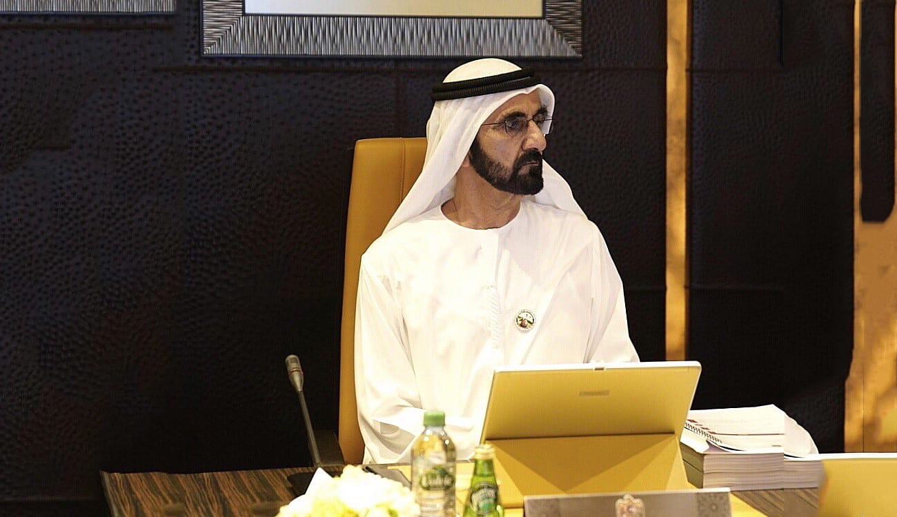 حاكم دبي يعلن التعديل الوزاري الجديد.. وزير للذكاء ووزيرة للعلوم