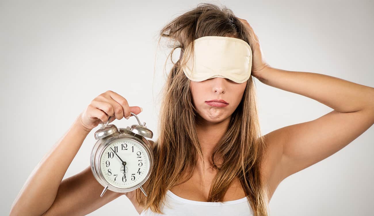 5 عادات سيئة عند الاستيقاظ من النوم تسبب السمنة!