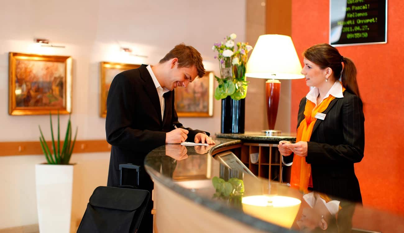 الفنادق تتجسس عليك قبل قدومك.. وبهذه الطريقة تحدد مستوى خدمتك!