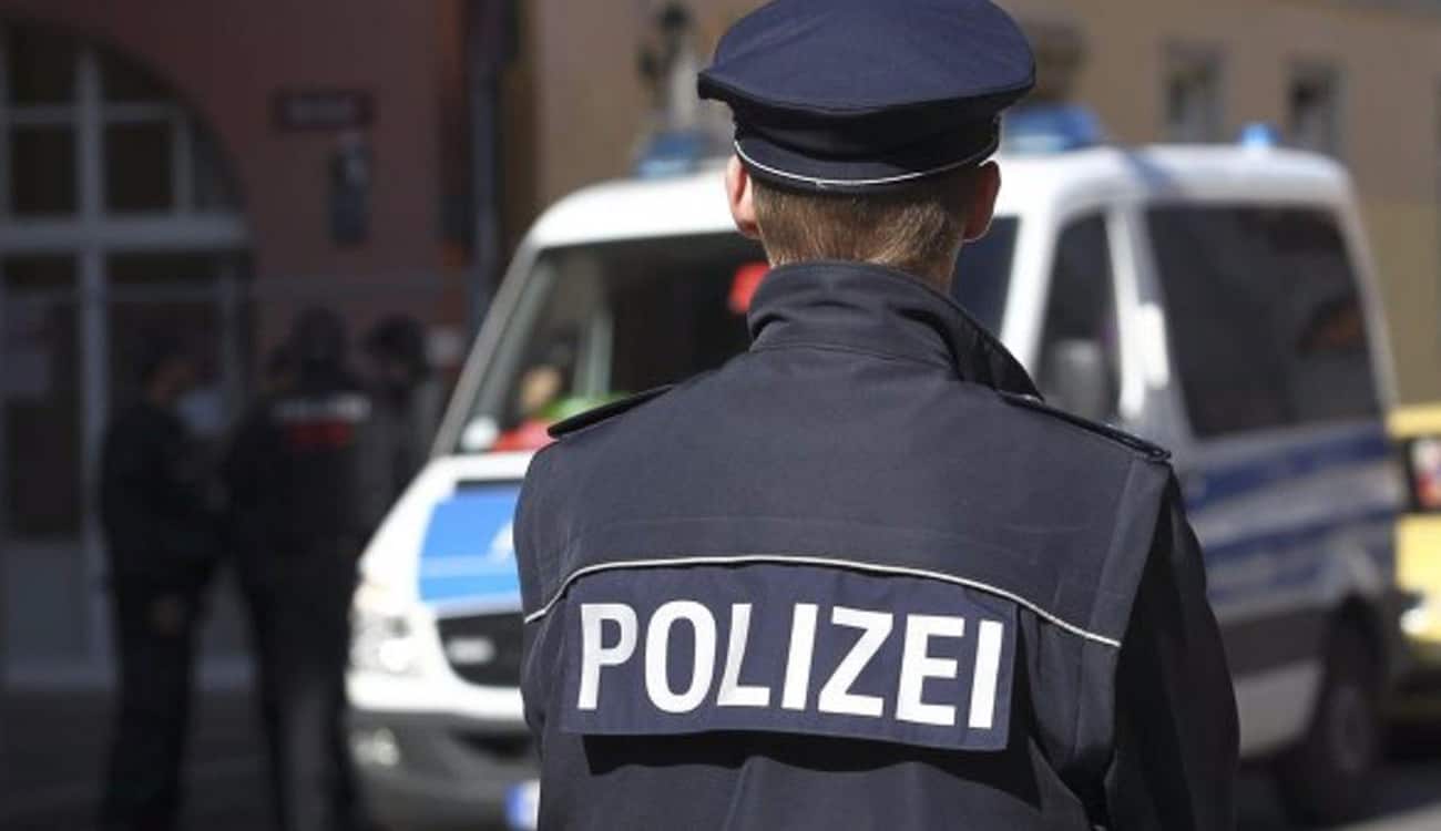 هدية لطفلة في رأس السنة تزعج الشرطة الألمانية