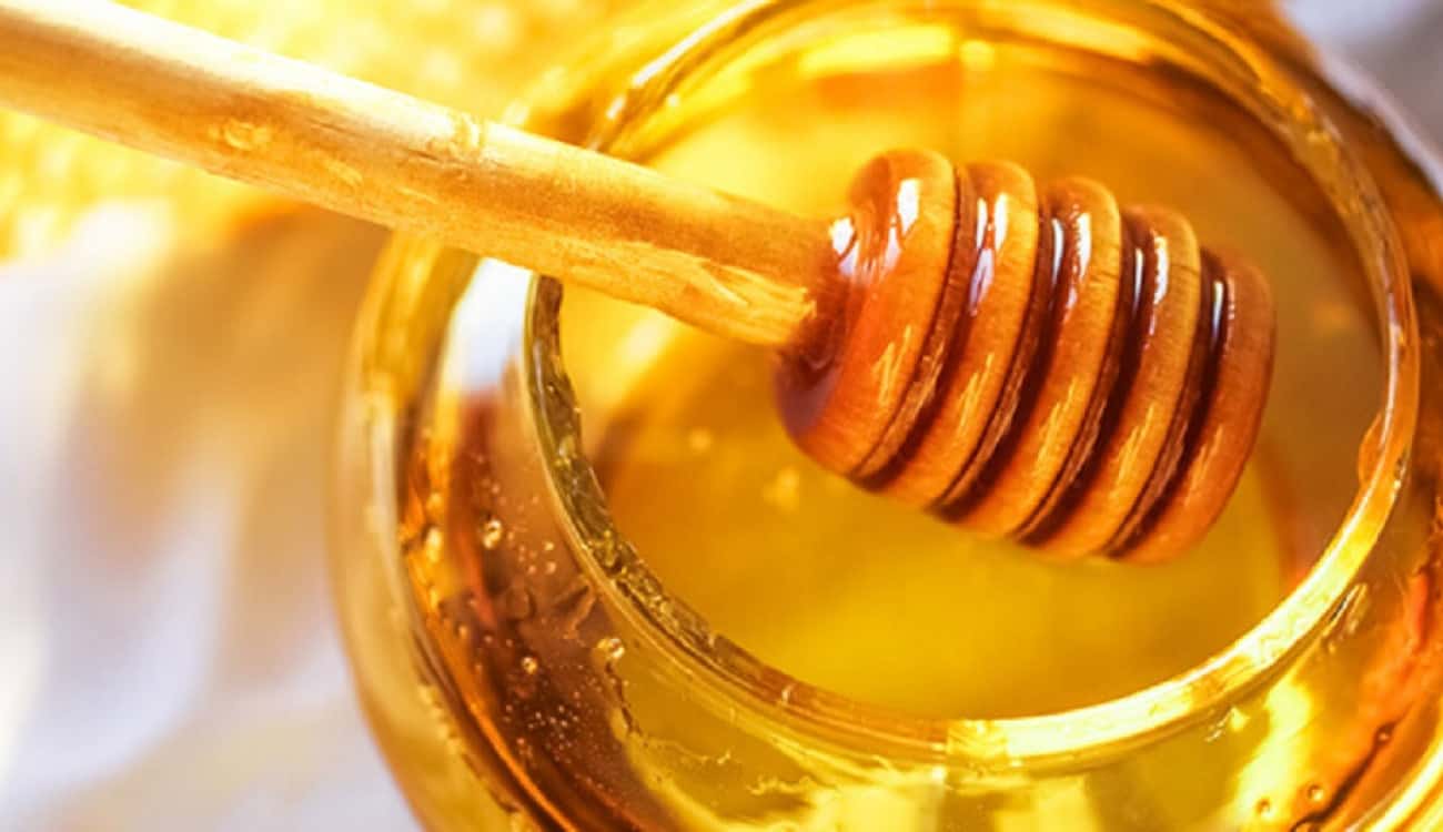 بالصور.. أكبر إناء للعسل في العالم صناعة سعودية