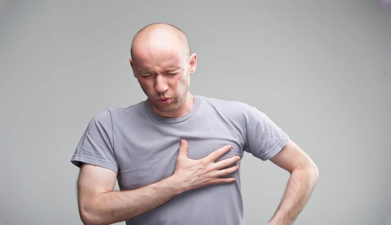 احذر رفع صوتك أثناء الغضب.. يزيد احتمالية إصابتك بالجلطة القلبية