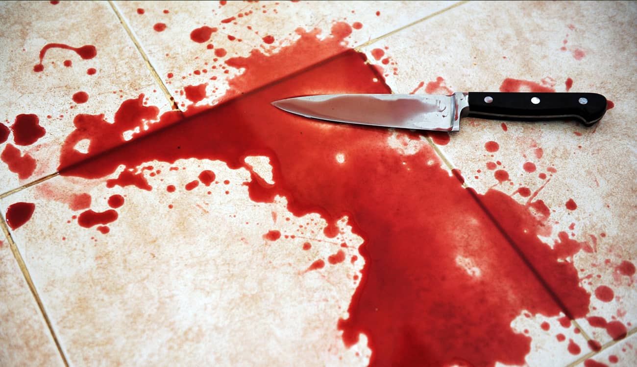 يقتل صديقه بالسكين بعد مشاجرة بالــ«إيموجي» على فيسبوك!