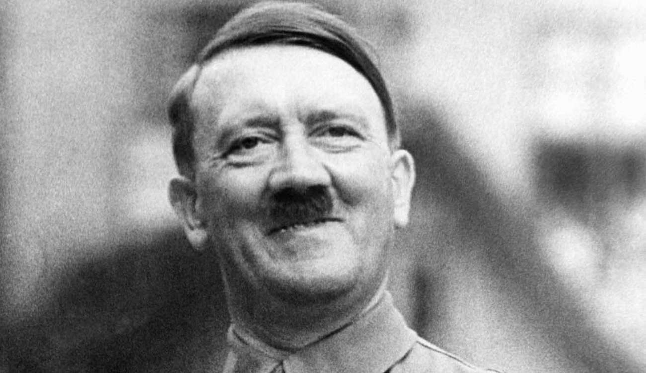 أسنان هتلر تكشف لغز انتحاره