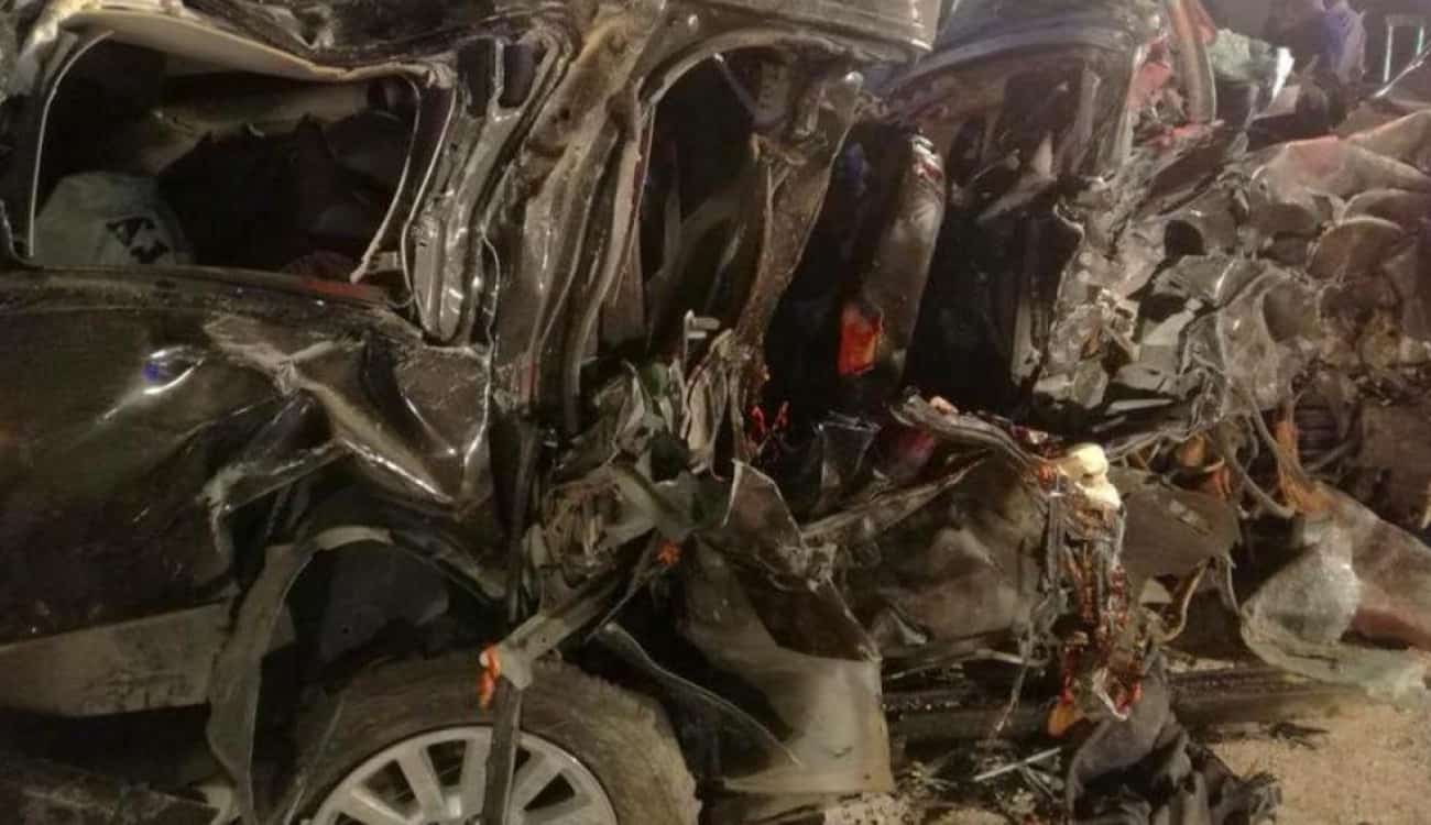 بالصور.. حادث مروع يودي بحياة نائب أردني وزوجته وأبنائه الـ5