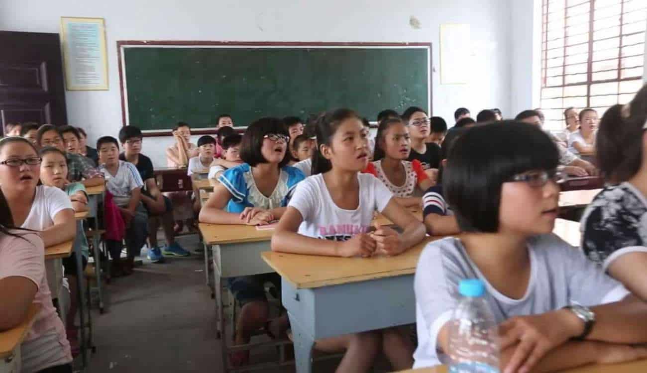 اختراع صادم في الصين.. يكشف مشاعر الطلاب