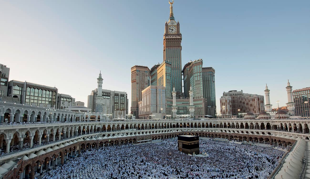 فيديو يوثق تفاصيل ساعة برج مكة من الداخل لأول مرة