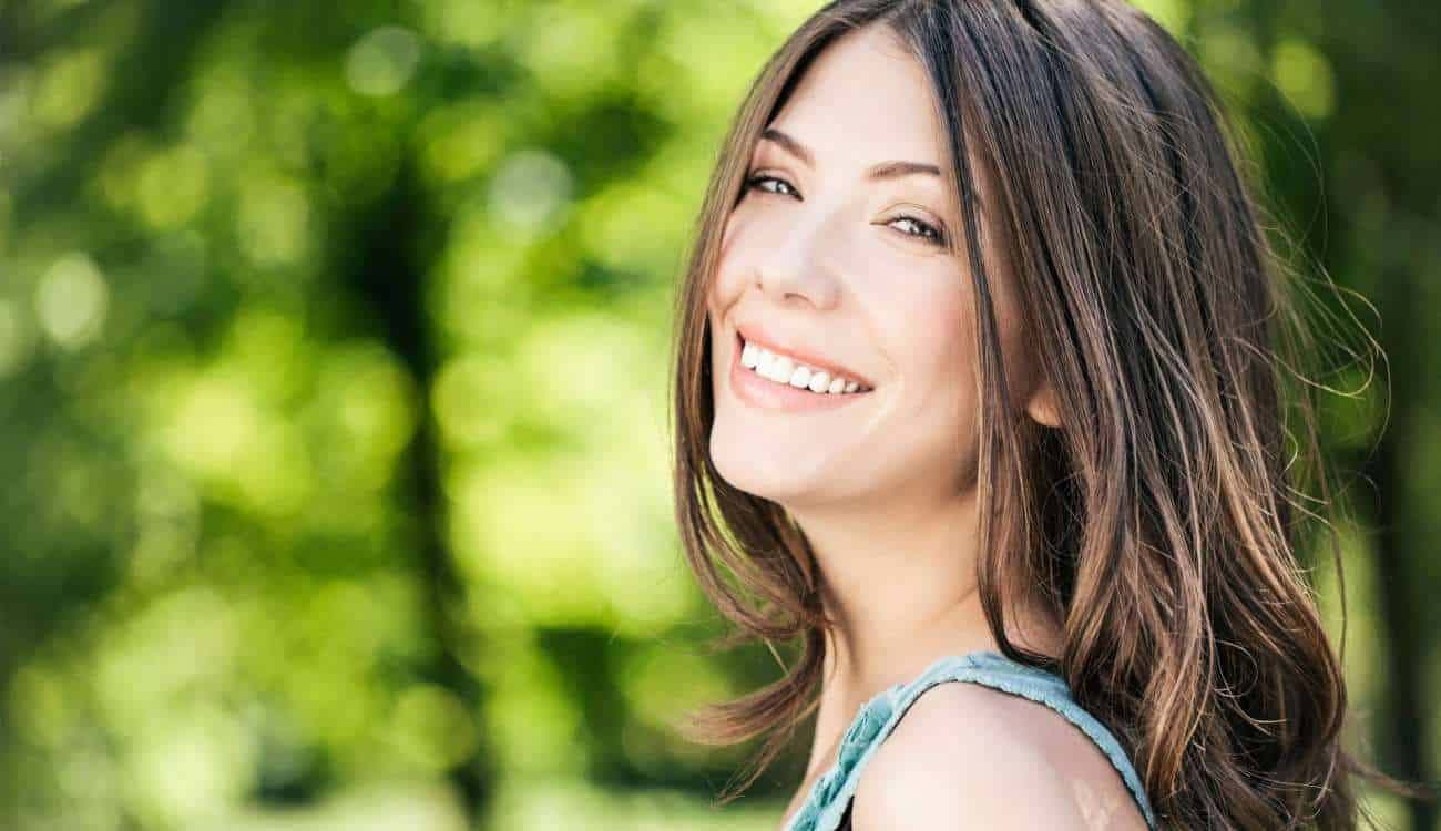 4 نصائح للتخلص من خطوط الابتسامة