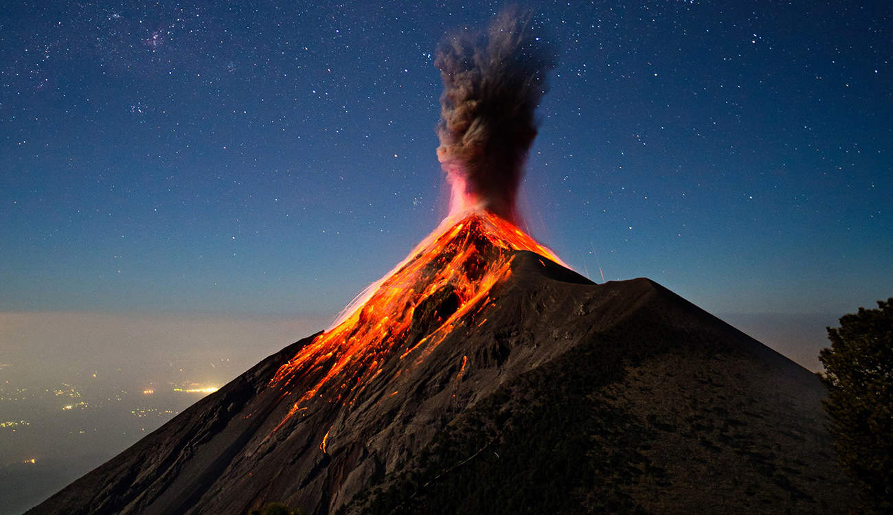 بركان جواتيمالا يقتل 25 شخصا ويسبب كل هذه الكوارث