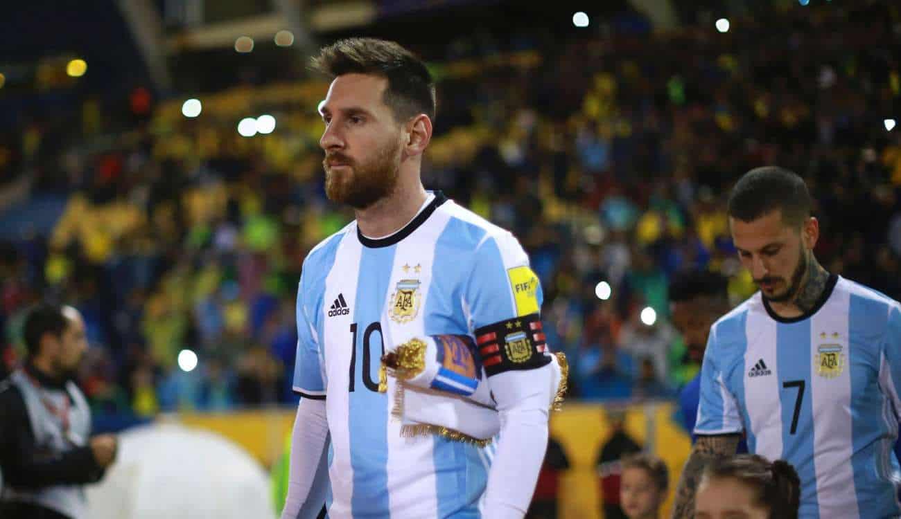 بعد «فضيحة» كأس العالم.. مدرب الأرجنتين مهدد بالإقالة قبل لقاء نيجيريا