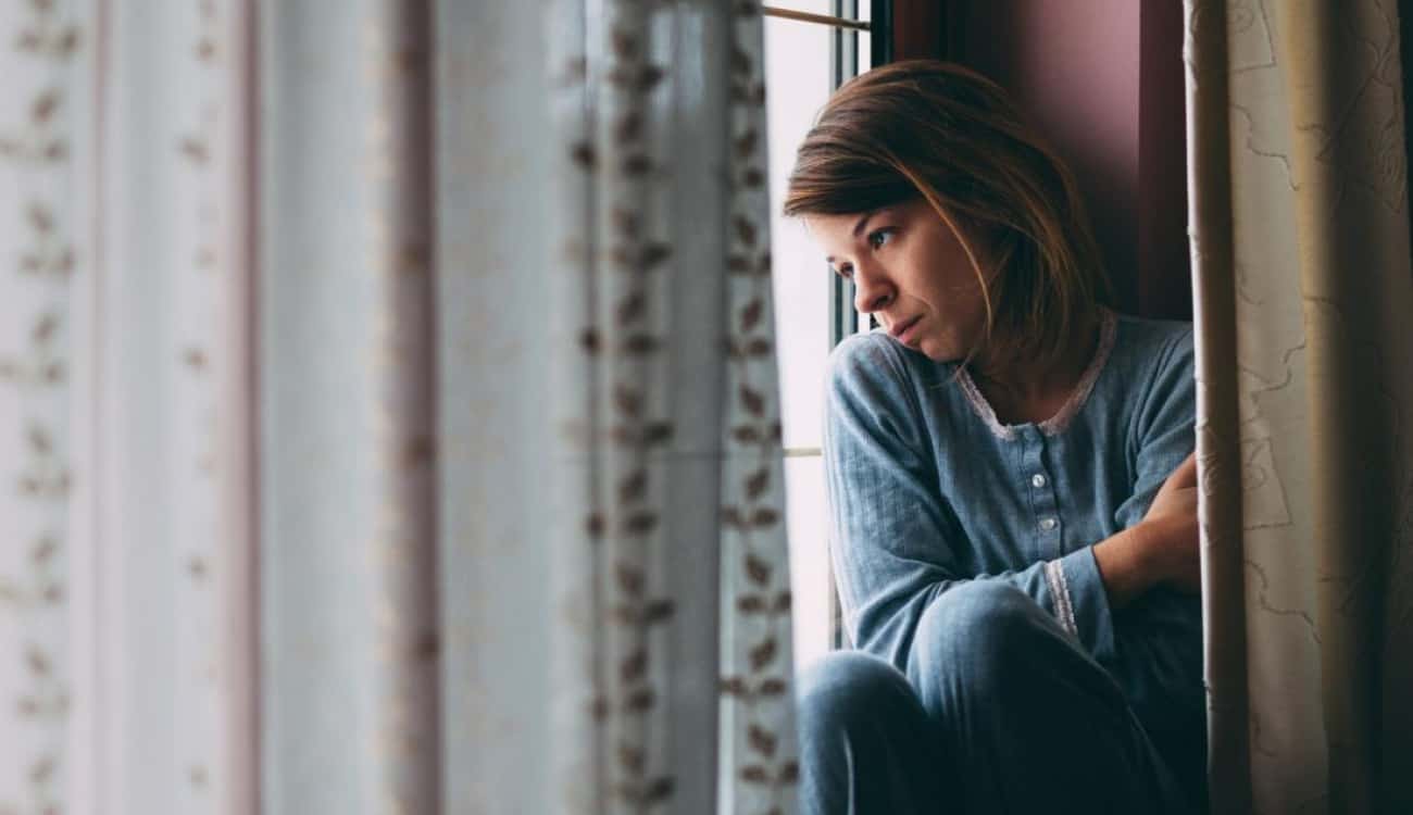 4 نصائح لعلاج الاكتئاب.. إحداها مساعدة الآخرين