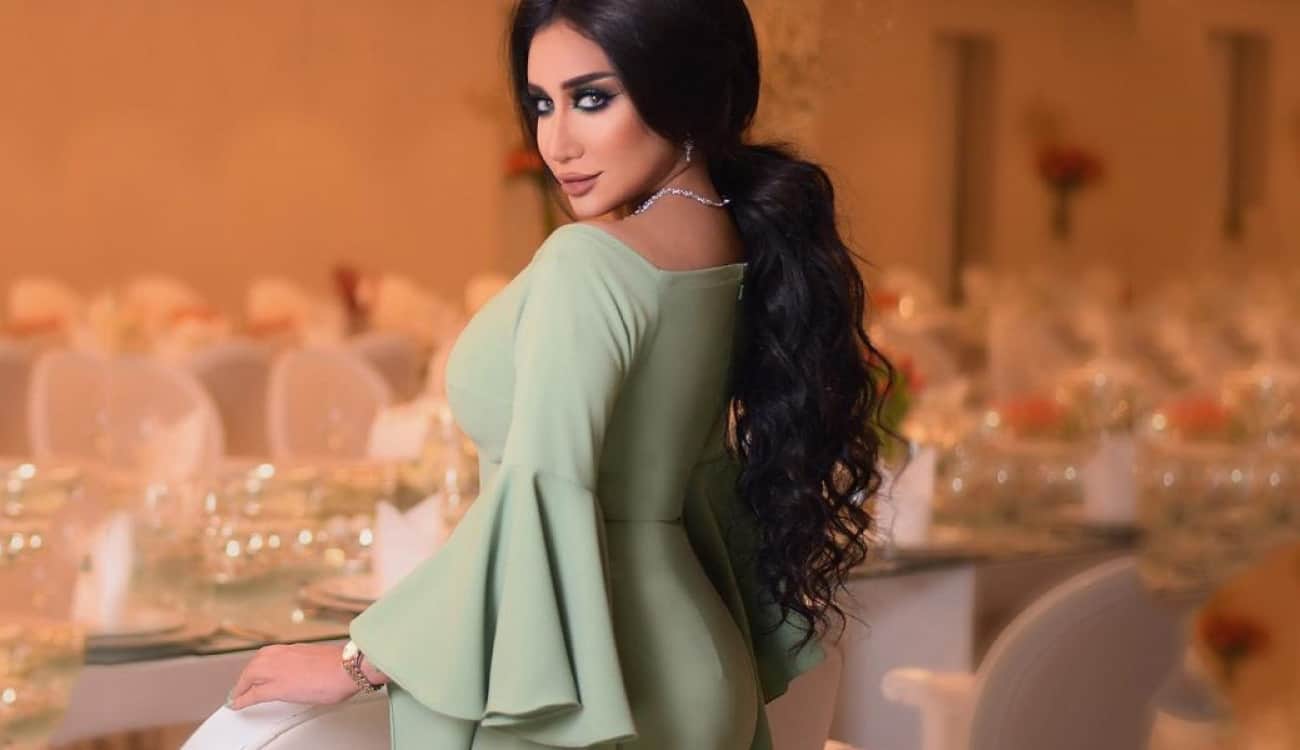 حنان رضا تشوق جمهورها لعمل غنائي جديد
