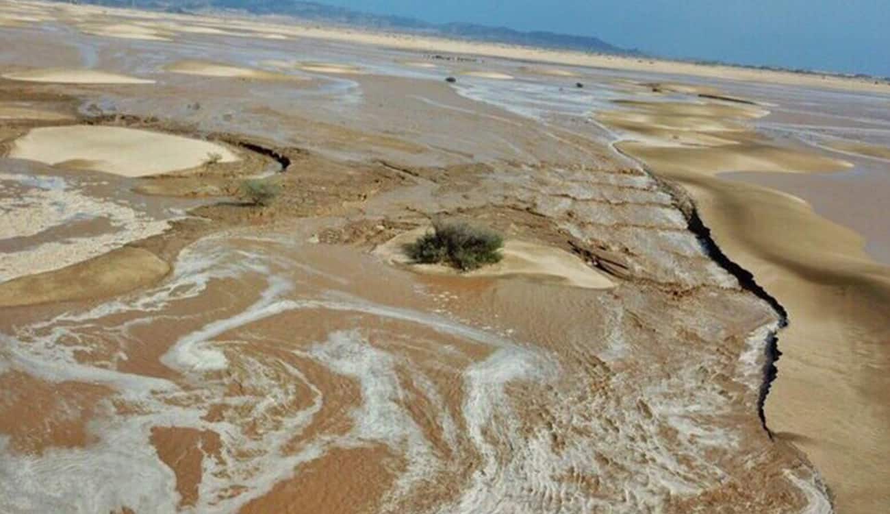 لقطات جوية مدهشة.. مركز "يلملم" بمحافظة الليث يتحول لبحيرات مائية