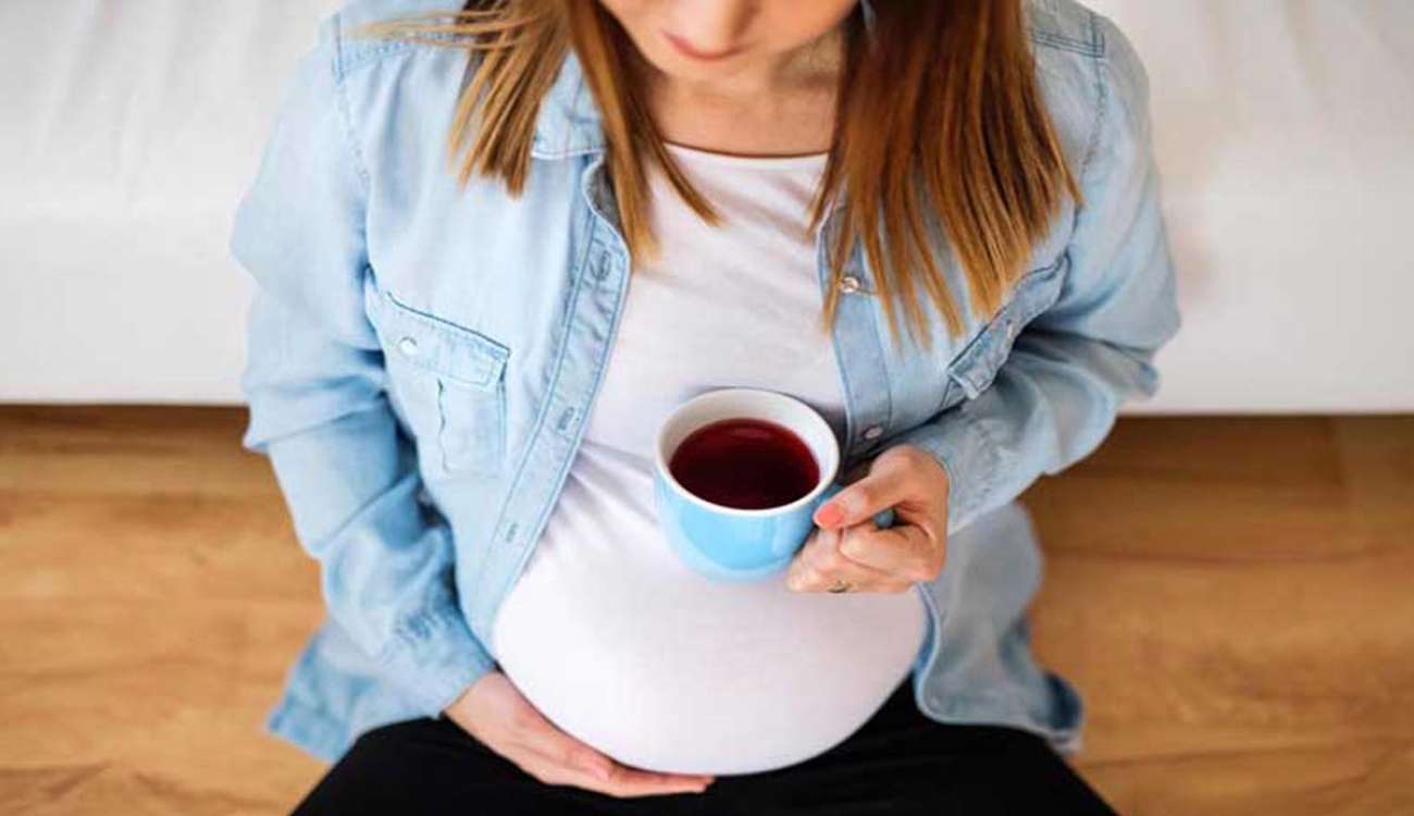 دراسة تحذر من تناول الشاي أثناء الحمل: يؤذي الأجنة