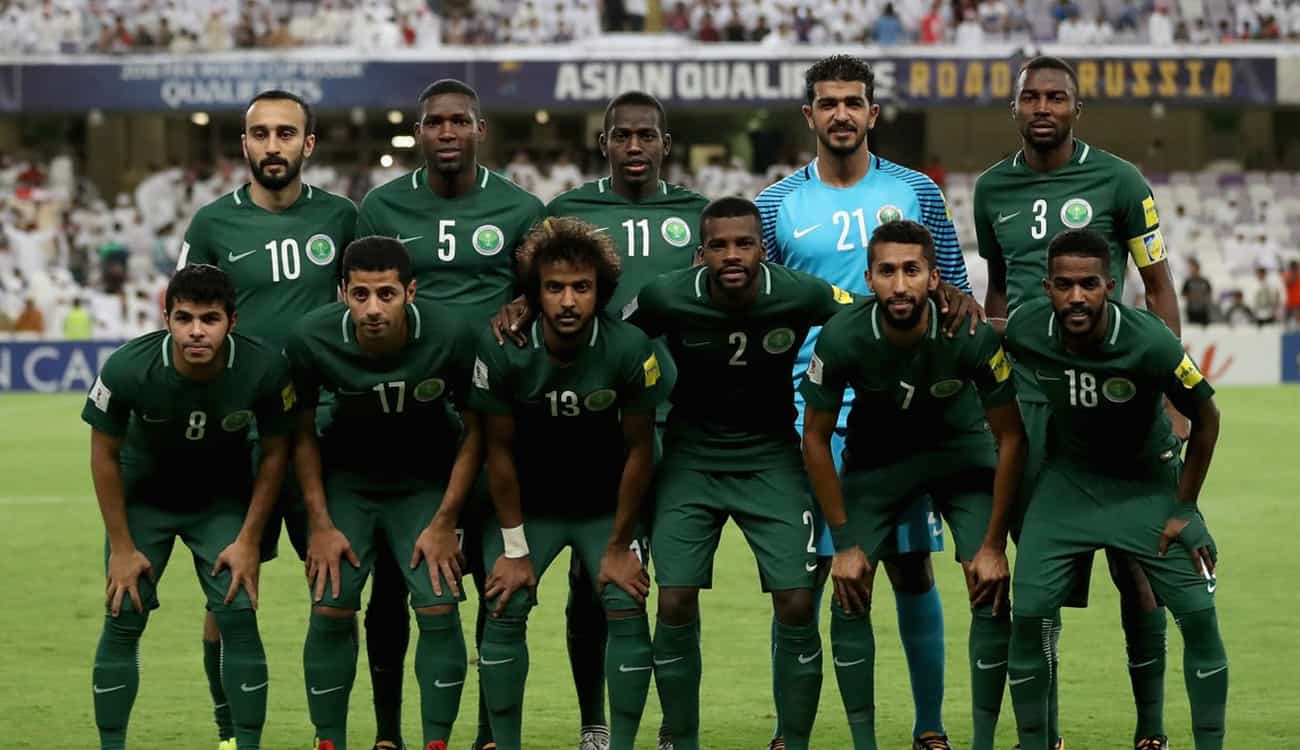 لاعبون في المنتخب السعودي يظهرون للمرة الأولى في كأس آسيا