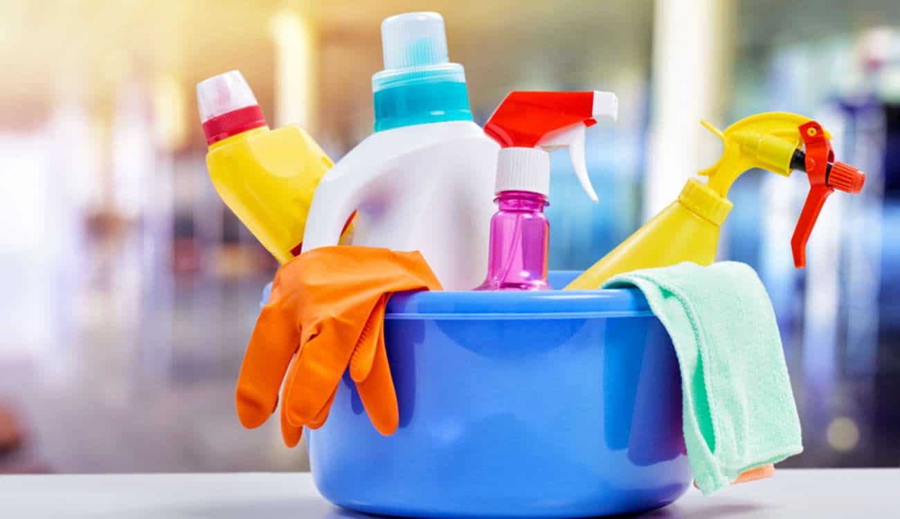 وداعا للمنظفات المعتادة.. نظفي منزلك بمنتجات متوافرة في مطبخك