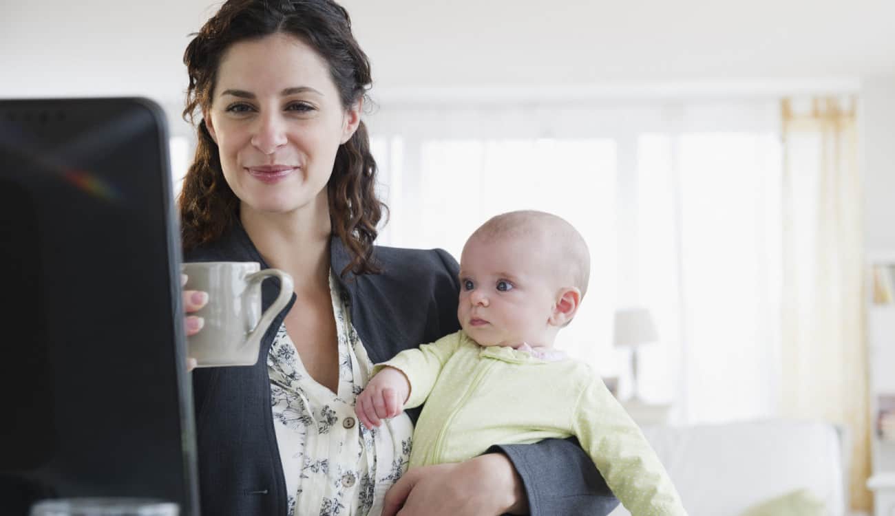 للأم العاملة.. 4 نصائح لحياة أفضل