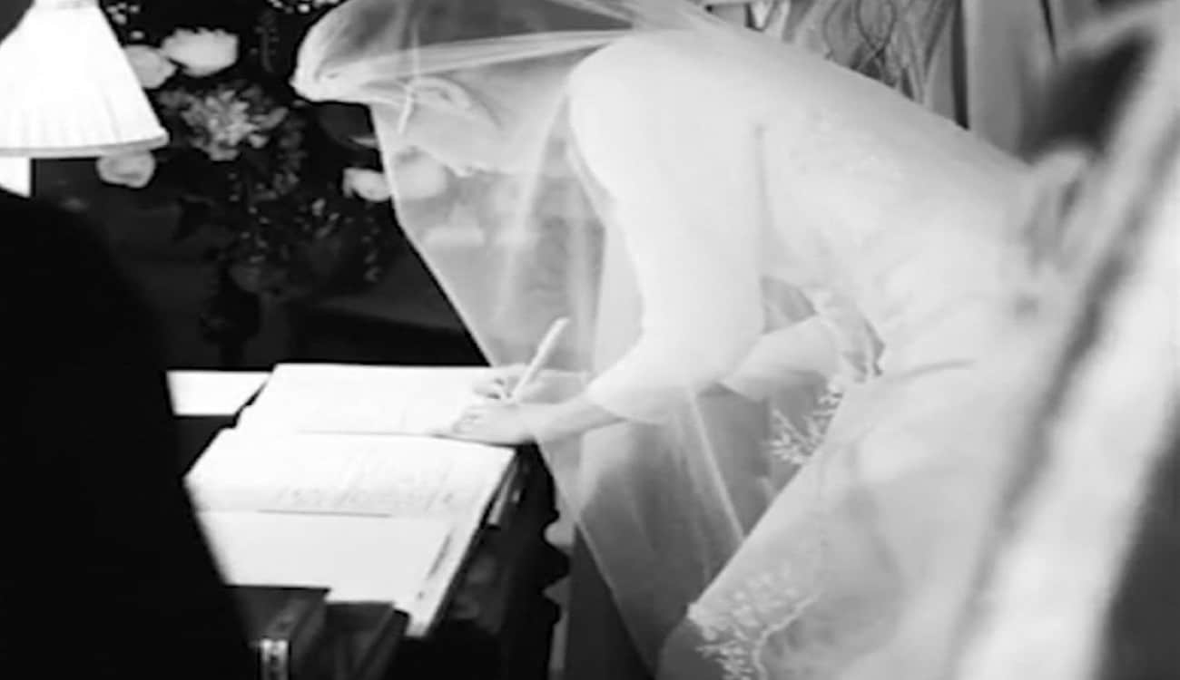 كواليس الزفاف الملكي.. لقطات تنشر لأول مرة بعد عام من زواج "ميغان" و"هاري"