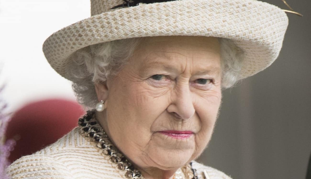 "إليزابيث مرعوبة".. "فأر" يثير الذعر في القصر الملكي البريطاني
